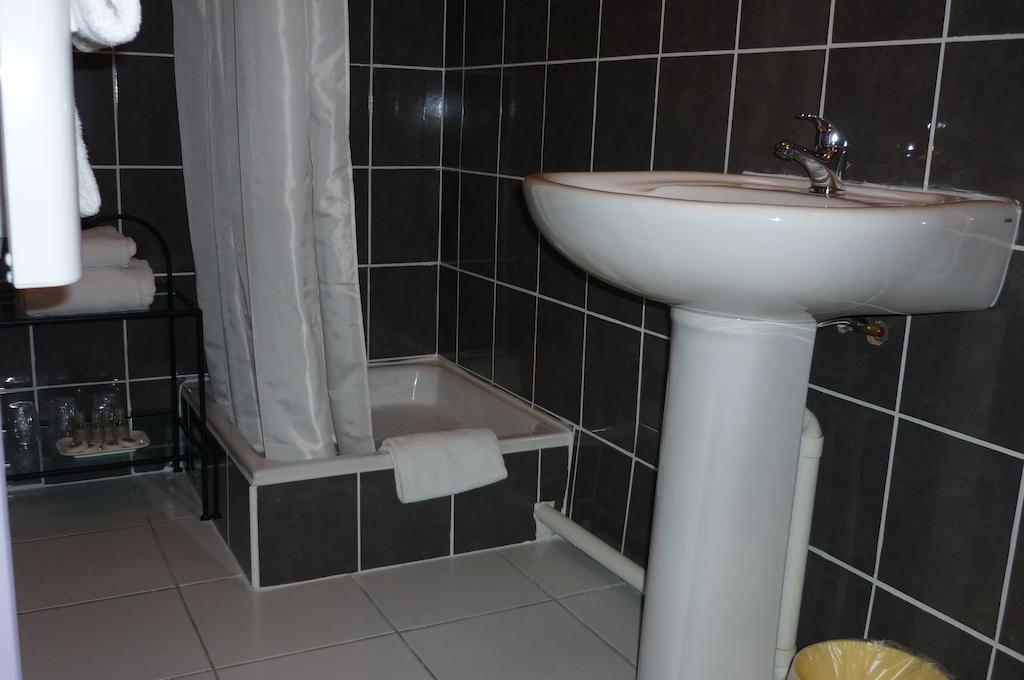L'Hospitalet Saint Charles Hotel Montpellier Room photo